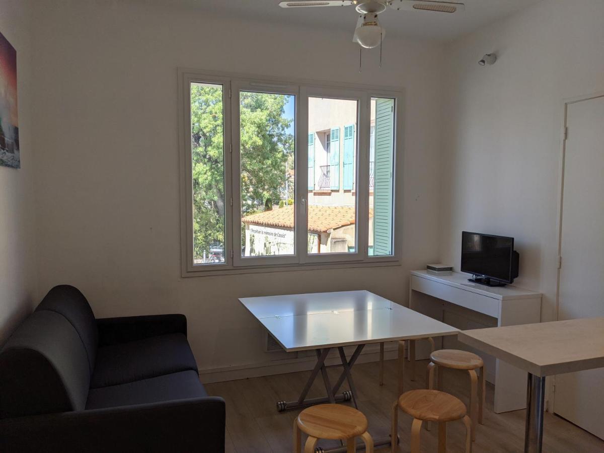 Appartement Au Coeur De Cassis Vue Sur Le Parc Ngoại thất bức ảnh